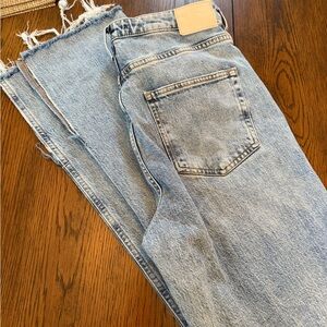 Zara jeans split flare Eur 40, US8